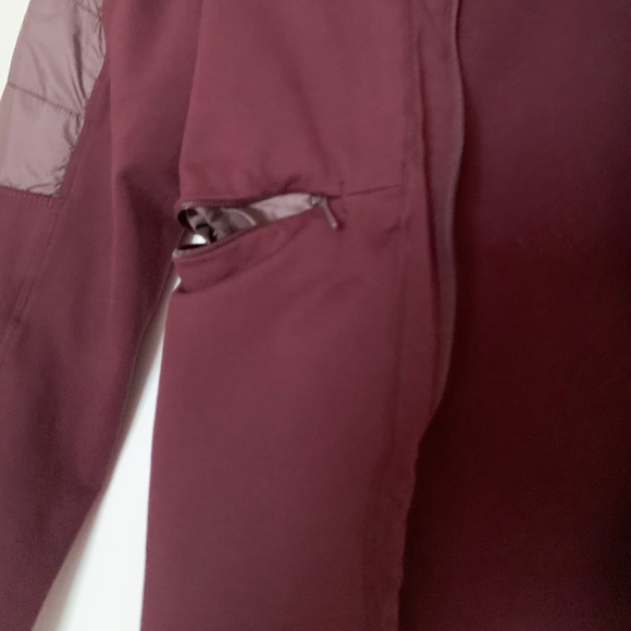 Mountain Hardwear Jacket - Picture 6 of 7